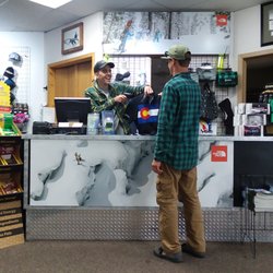 Ski & Snowboard Shops & Rentals in Keystone